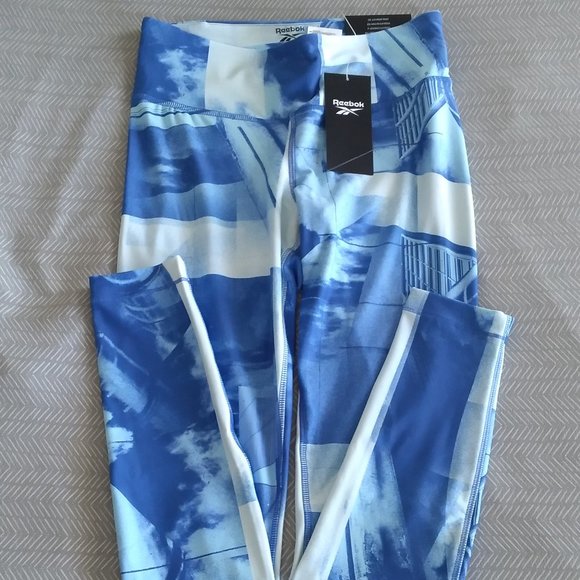 🆕Reebok Women's Lux Bold Graphic Leggings,Chalk Blue, Brand New, NWT, Authentic - Picture 2 of 11
